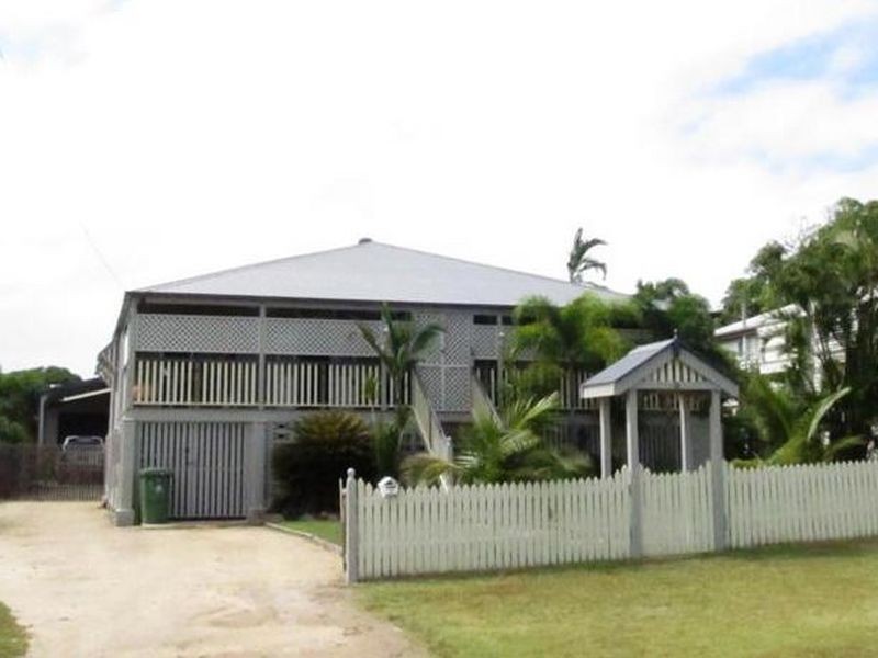 15 Poole Street, Bowen QLD 4805