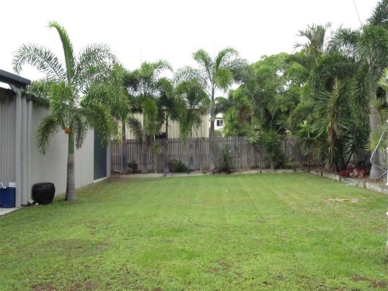 15 Poole Street, Bowen QLD 4805