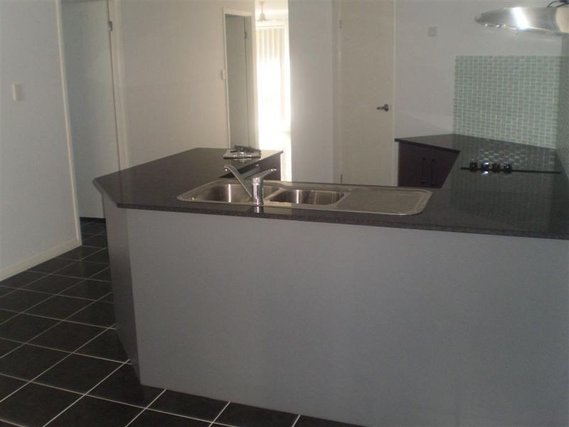 1/16 Williams Street, Bowen QLD 4805