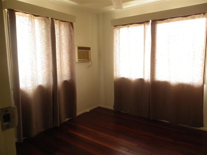 12 Verna Street  1-4, Bowen QLD 4805