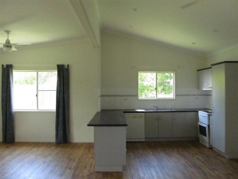 14A Lucinda Place, Bowen QLD 4805