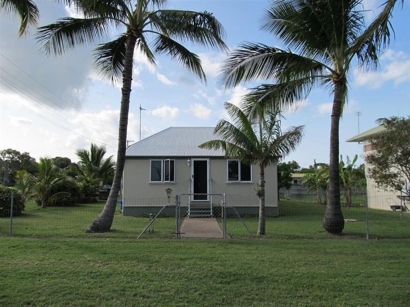 90 Powell Street, Bowen QLD 4805