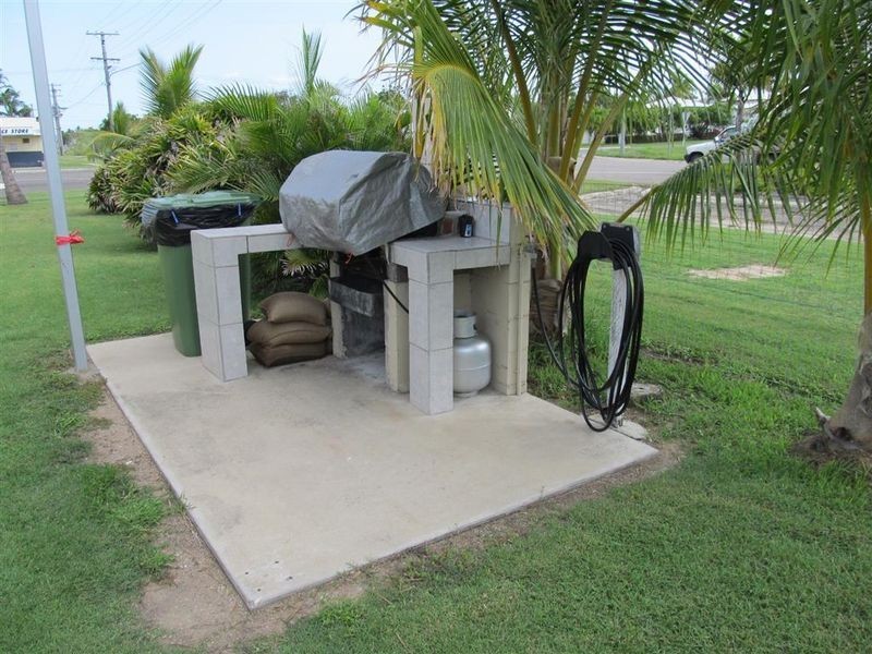 90 Powell Street, Bowen QLD 4805
