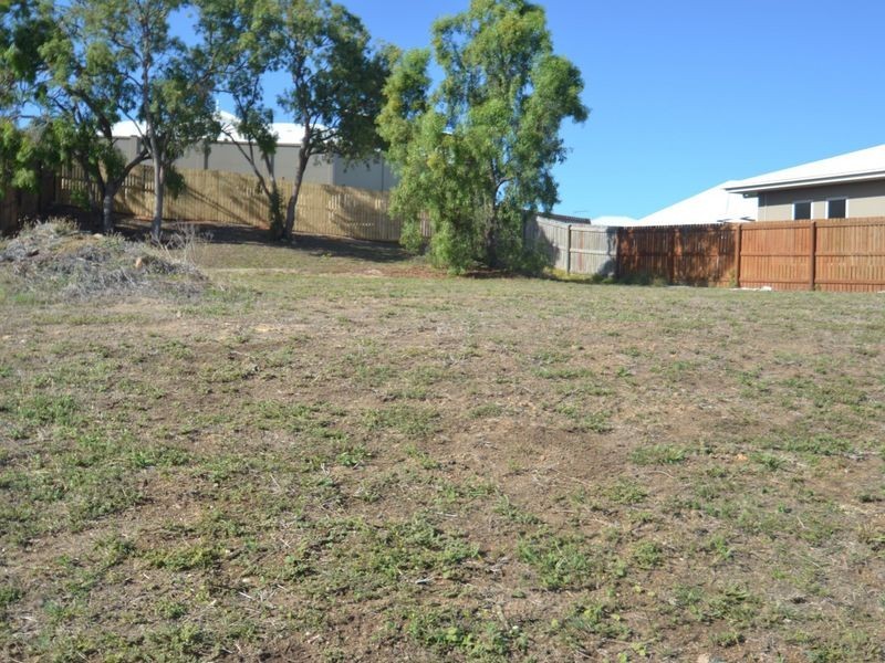 3 Silk Road, Bowen QLD 4805