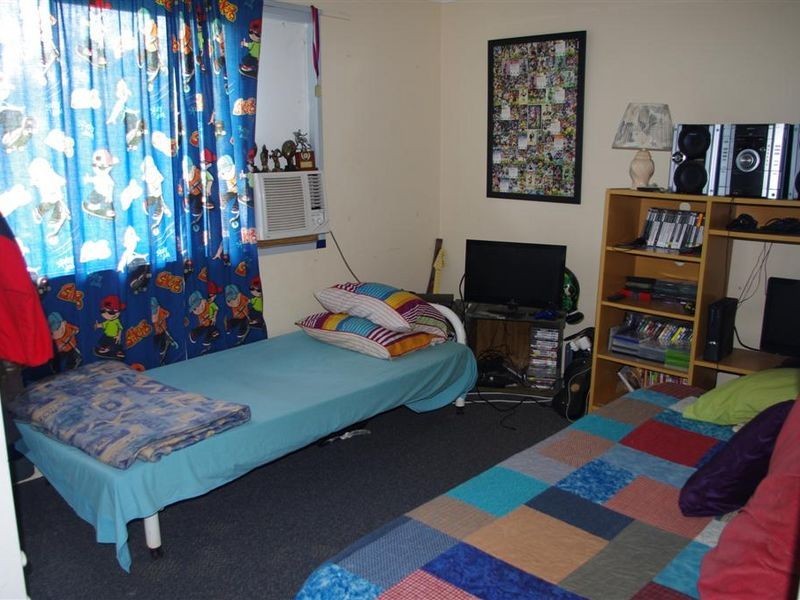 10 Salisbury Crescent, Bowen QLD 4805