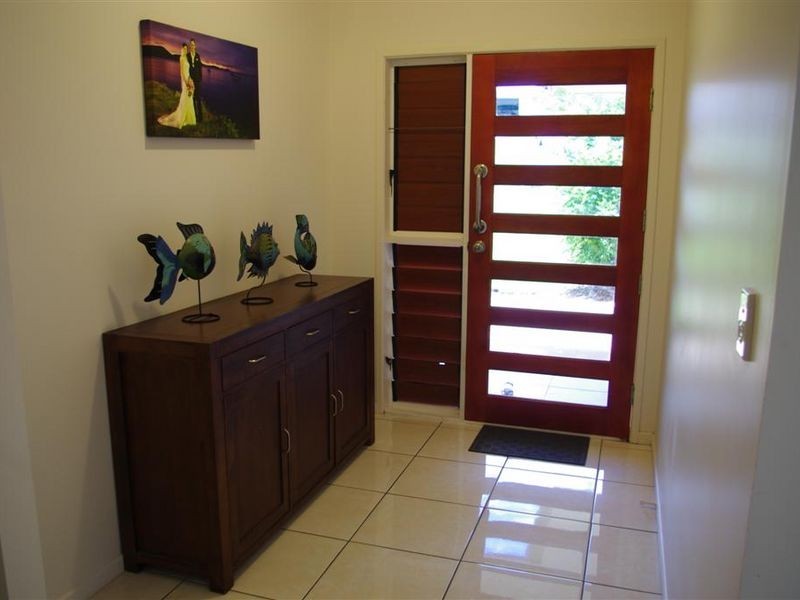 9 Sunshine Court, Bowen QLD 4805