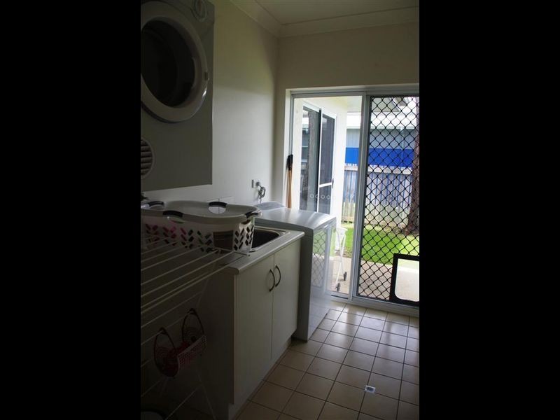 9 Sunshine Court, Bowen QLD 4805