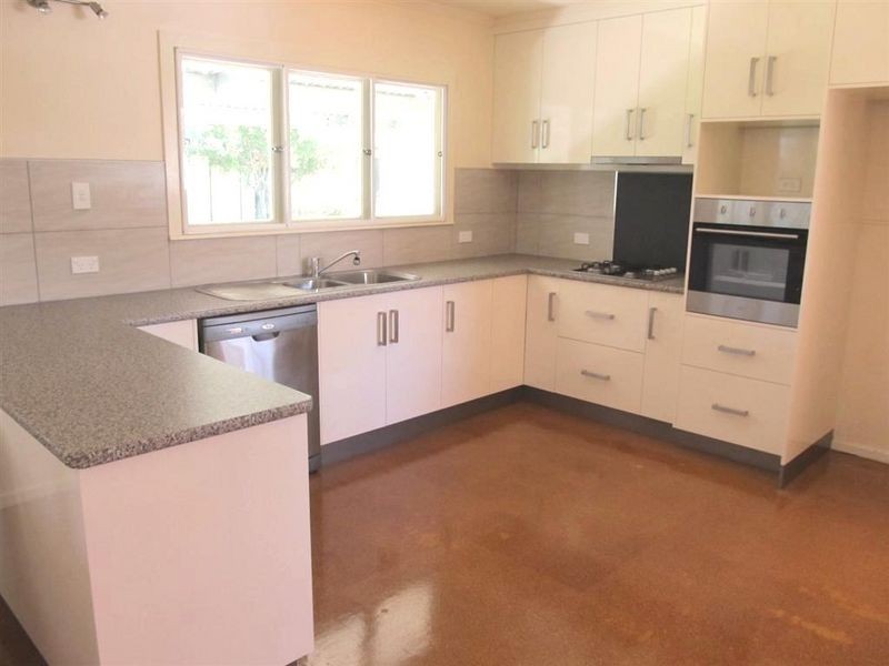 12 Marshall Street, Bowen QLD 4805