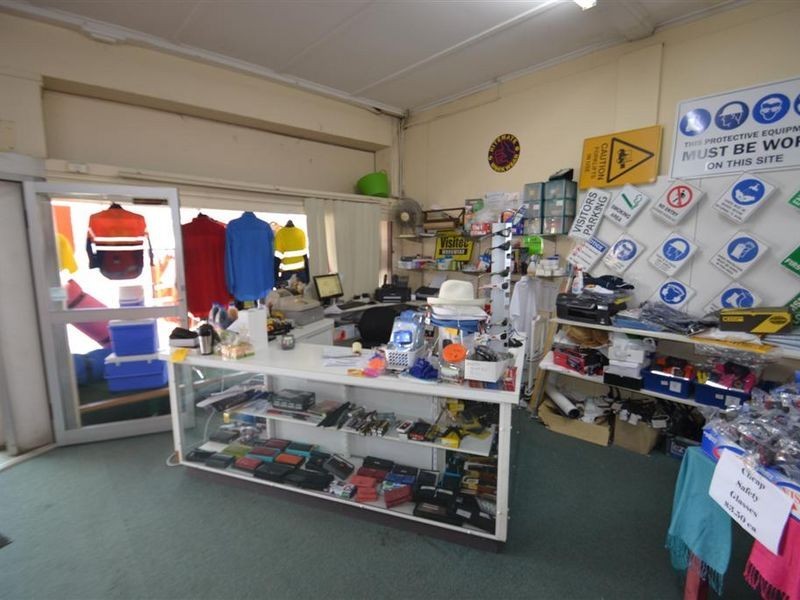 39 Powell Street, Bowen QLD 4805