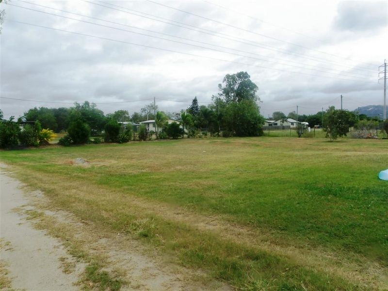 20 Skene Street, Bowen QLD 4805