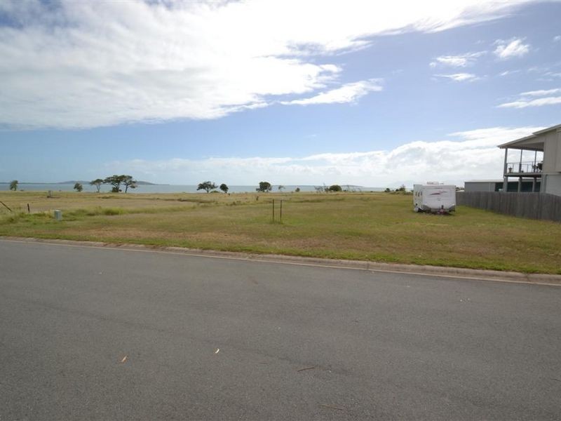 7 Bayside Court, Bowen QLD 4805