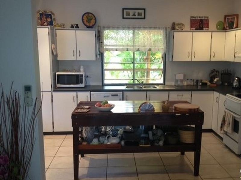 13 Mackenzie Street, Bowen QLD 4805