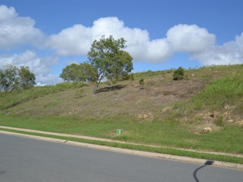 11 Grandview Terrace, Bowen QLD 4805