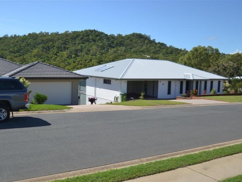 11 Grandview Terrace, Bowen QLD 4805