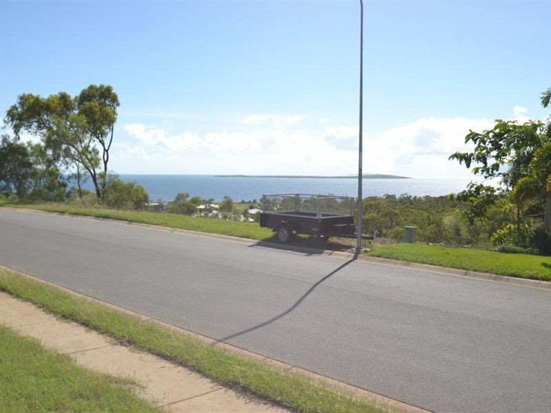 11 Grandview Terrace, Bowen QLD 4805
