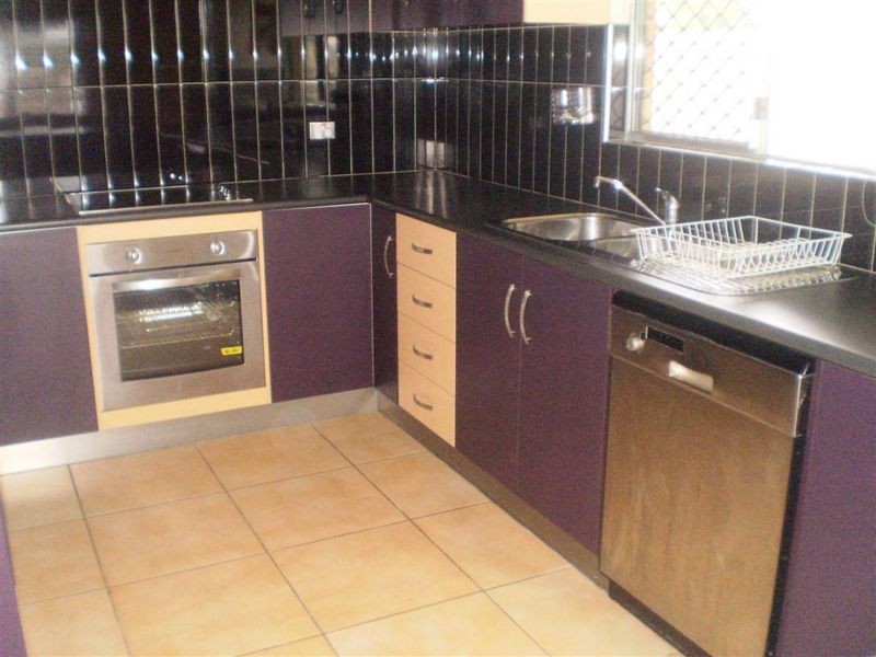 32 Russell Street, Bowen QLD 4805