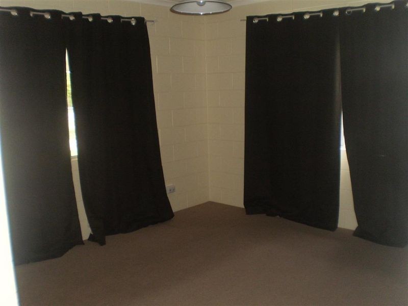 32 Russell Street, Bowen QLD 4805