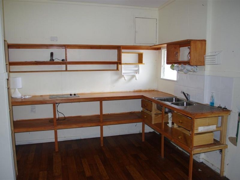 37 Herbert Street, Bowen QLD 4805