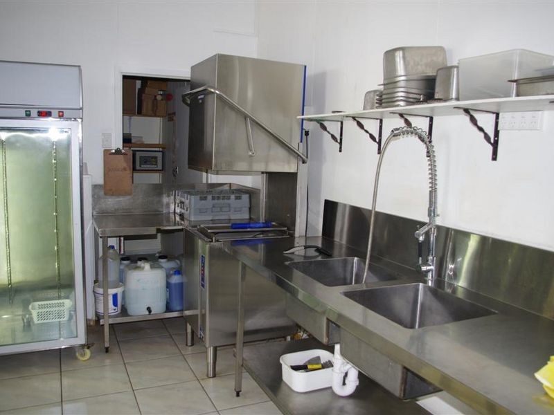 37 Herbert Street, Bowen QLD 4805