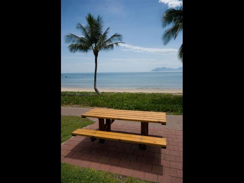 10/2 Pandanus Street, Bowen QLD 4805