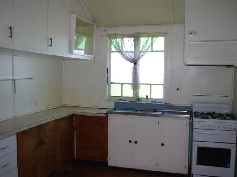 35 Dalrymple Street, Bowen QLD 4805