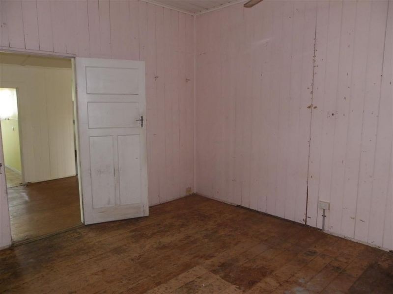 35 Dalrymple Street, Bowen QLD 4805