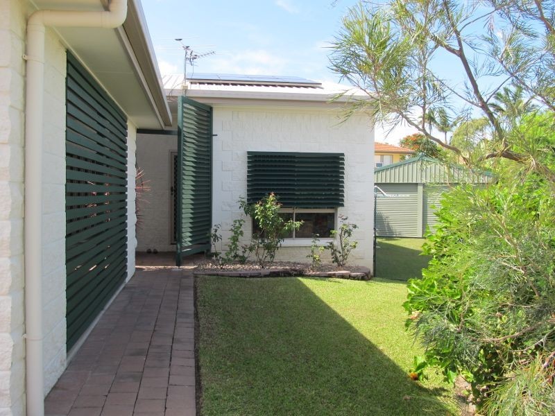 2/5 Lotus Lane, Bowen QLD 4805