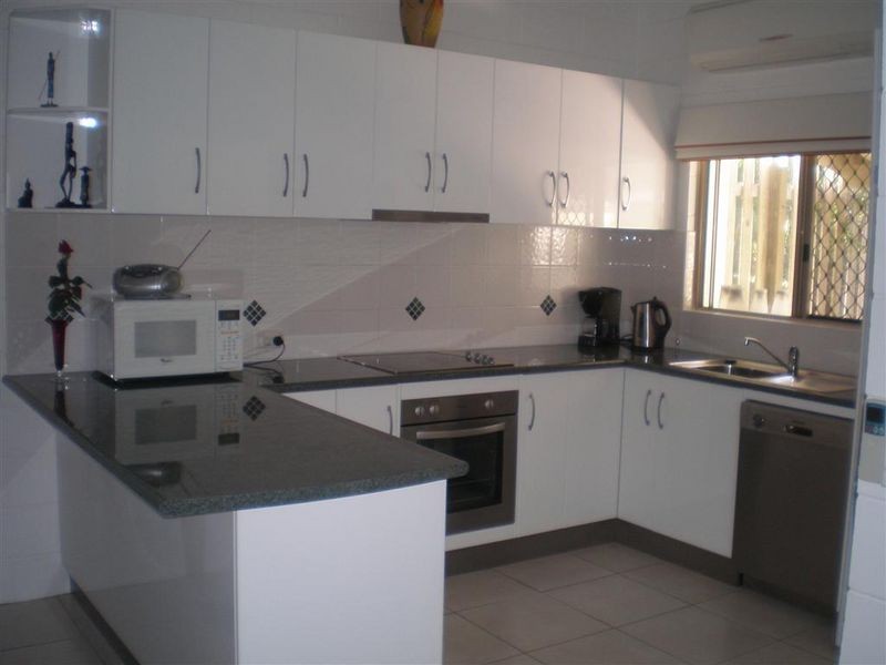 2/5 Lotus Lane, Bowen QLD 4805