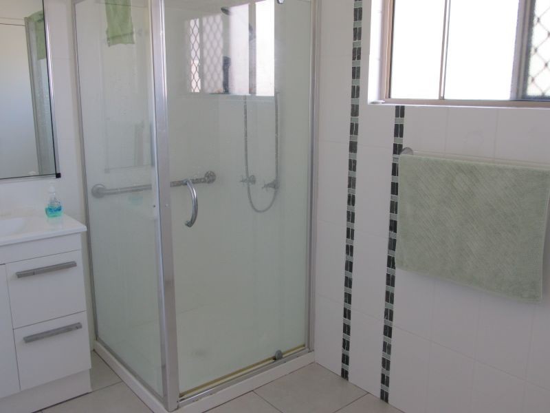 2/5 Lotus Lane, Bowen QLD 4805