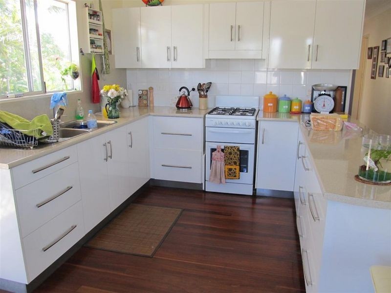 15 Gilbert Street, Bowen QLD 4805