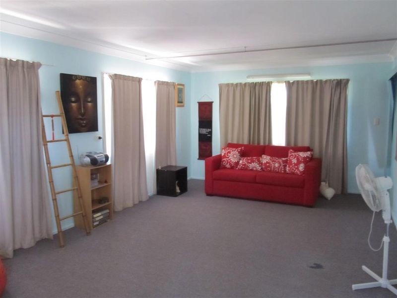 15 Gilbert Street, Bowen QLD 4805