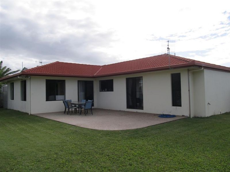 1 Peters Place, Bowen QLD 4805