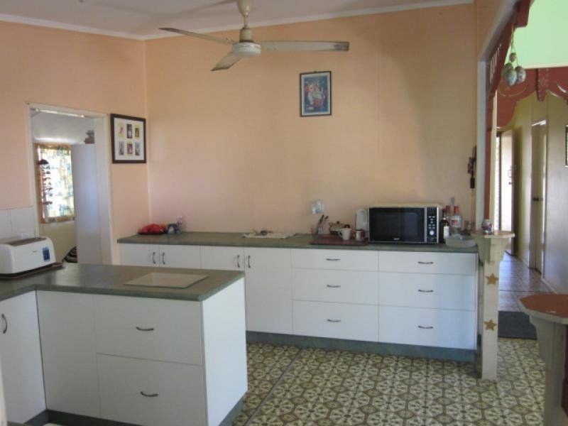15 Powell Street, Bowen QLD 4805