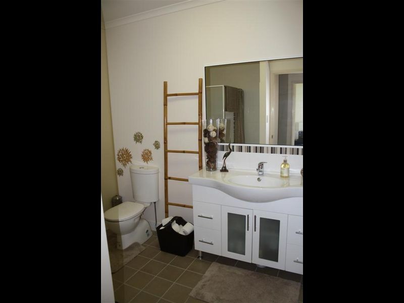 1/34 Poole Street, Bowen QLD 4805