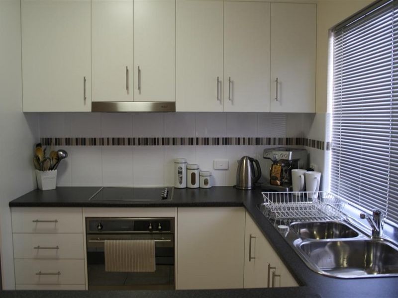 1/34 Poole Street, Bowen QLD 4805