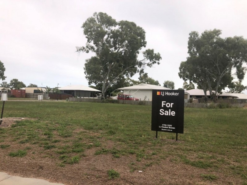 1 Lot (17) Wattle Crescent, Bowen QLD 4805