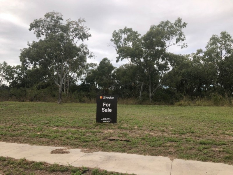 12 Wattle Crescent, Bowen QLD 4805