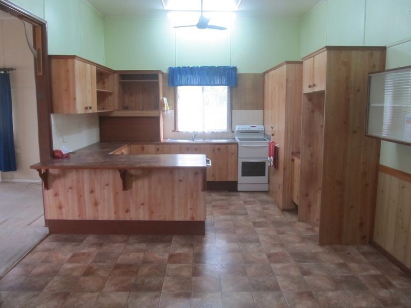 74 Kennedy Street, Bowen QLD 4805