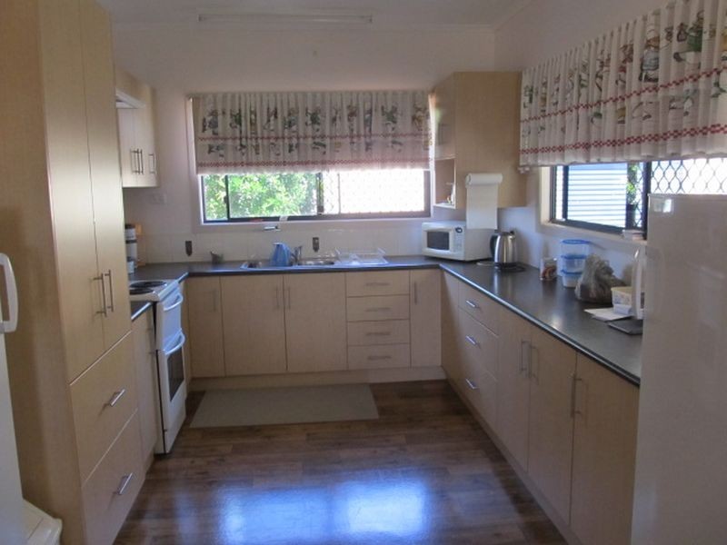 27 Emmerson Drive, Bowen QLD 4805