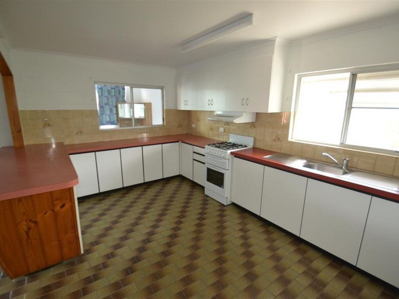 47 Myles Street MERINDA, Bowen QLD 4805