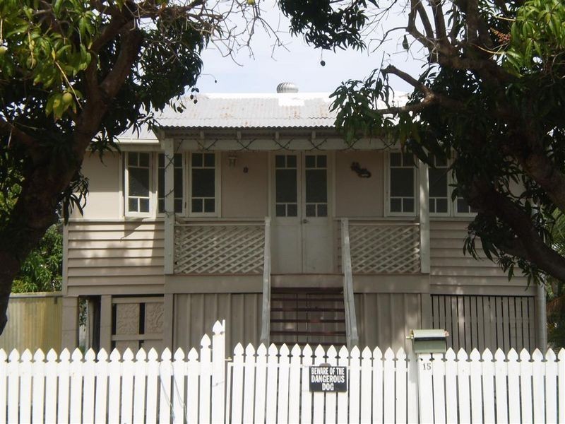 15 Field Street, Bowen QLD 4805