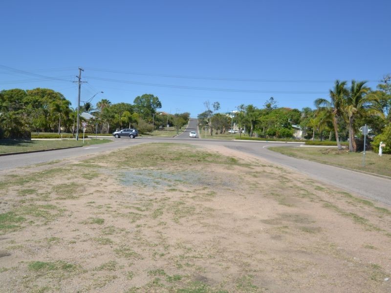 64 Poole Street, Bowen QLD 4805
