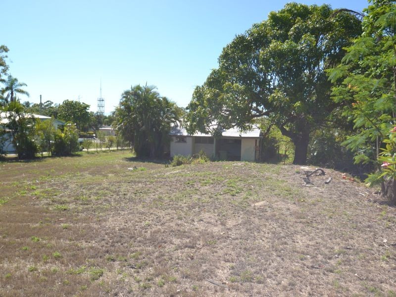 64 Poole Street, Bowen QLD 4805