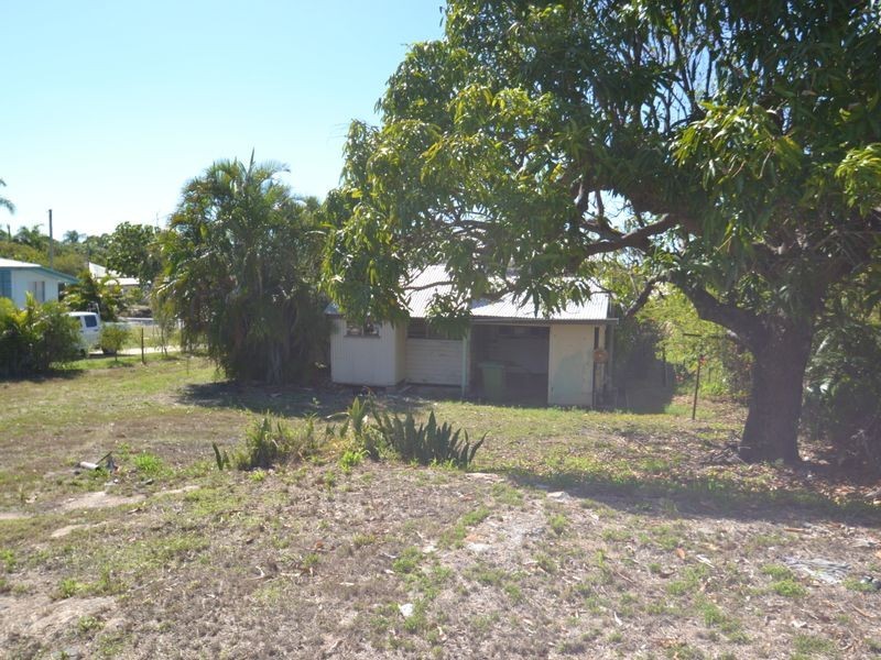 64 Poole Street, Bowen QLD 4805