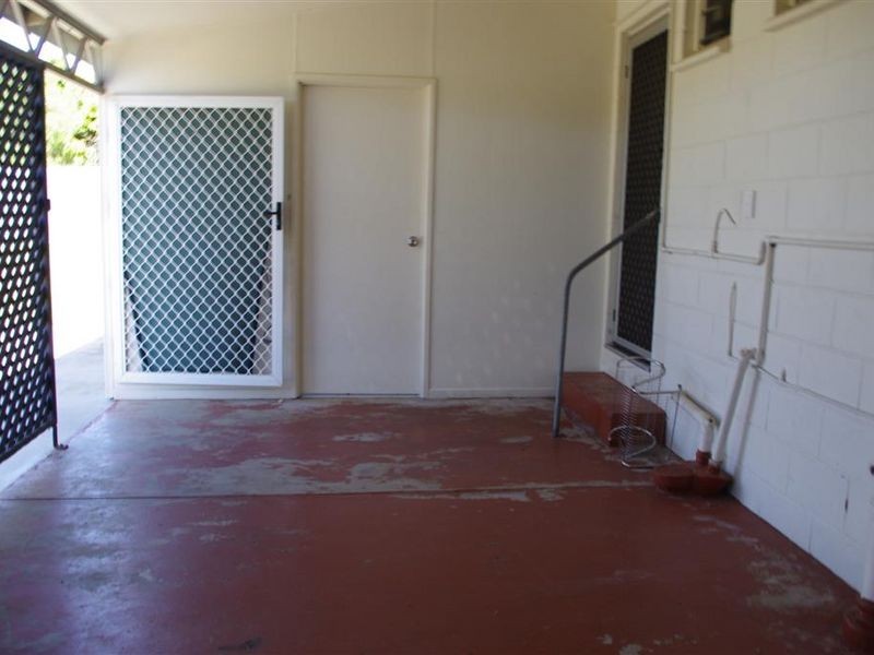 2/1 Bunting Street, Bowen QLD 4805