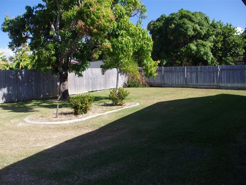 2/1 Bunting Street, Bowen QLD 4805