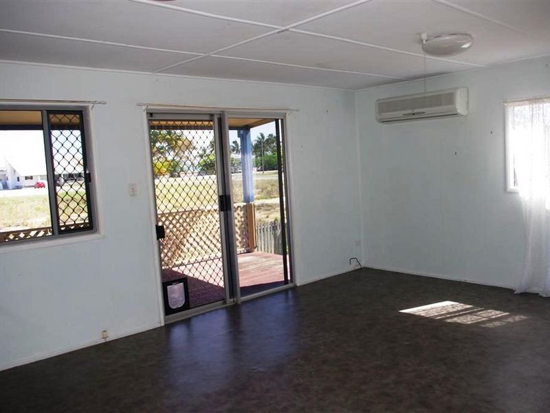 17 Dalrymple Street, Bowen QLD 4805