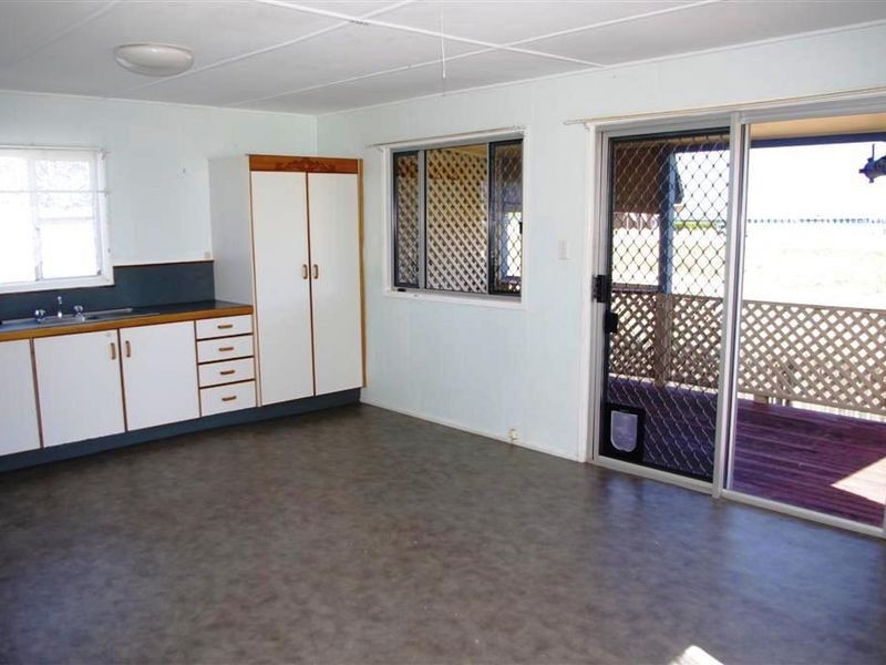 17 Dalrymple Street, Bowen QLD 4805