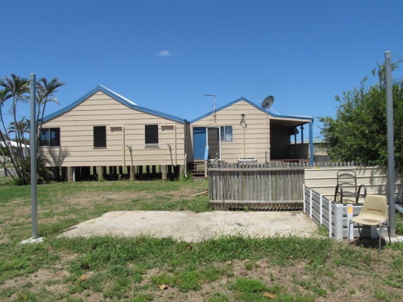 17 Dalrymple Street, Bowen QLD 4805