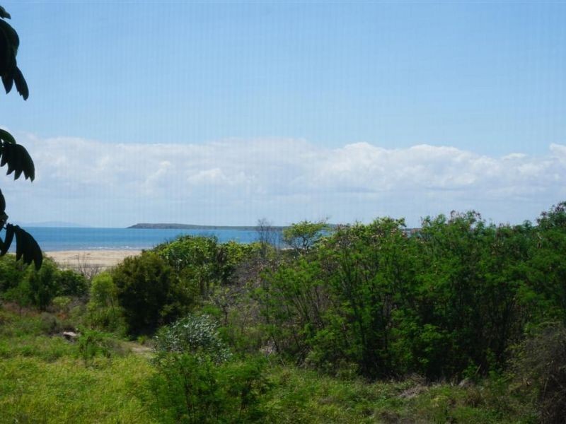 4/7 Lotus Lane, Bowen QLD 4805